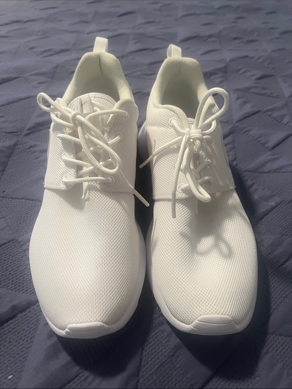 Nike Roshe- All White-Youth Size